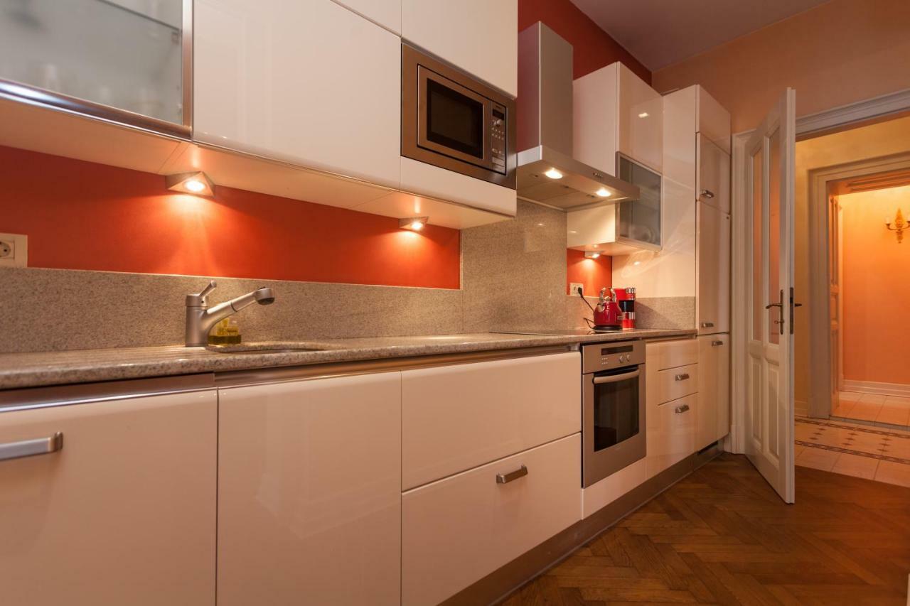 Filip'S Palace Luxurious Apartment Ljubljana Ngoại thất bức ảnh