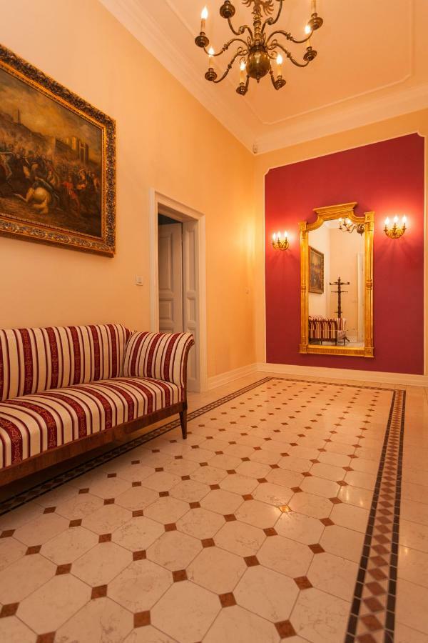 Filip'S Palace Luxurious Apartment Ljubljana Ngoại thất bức ảnh